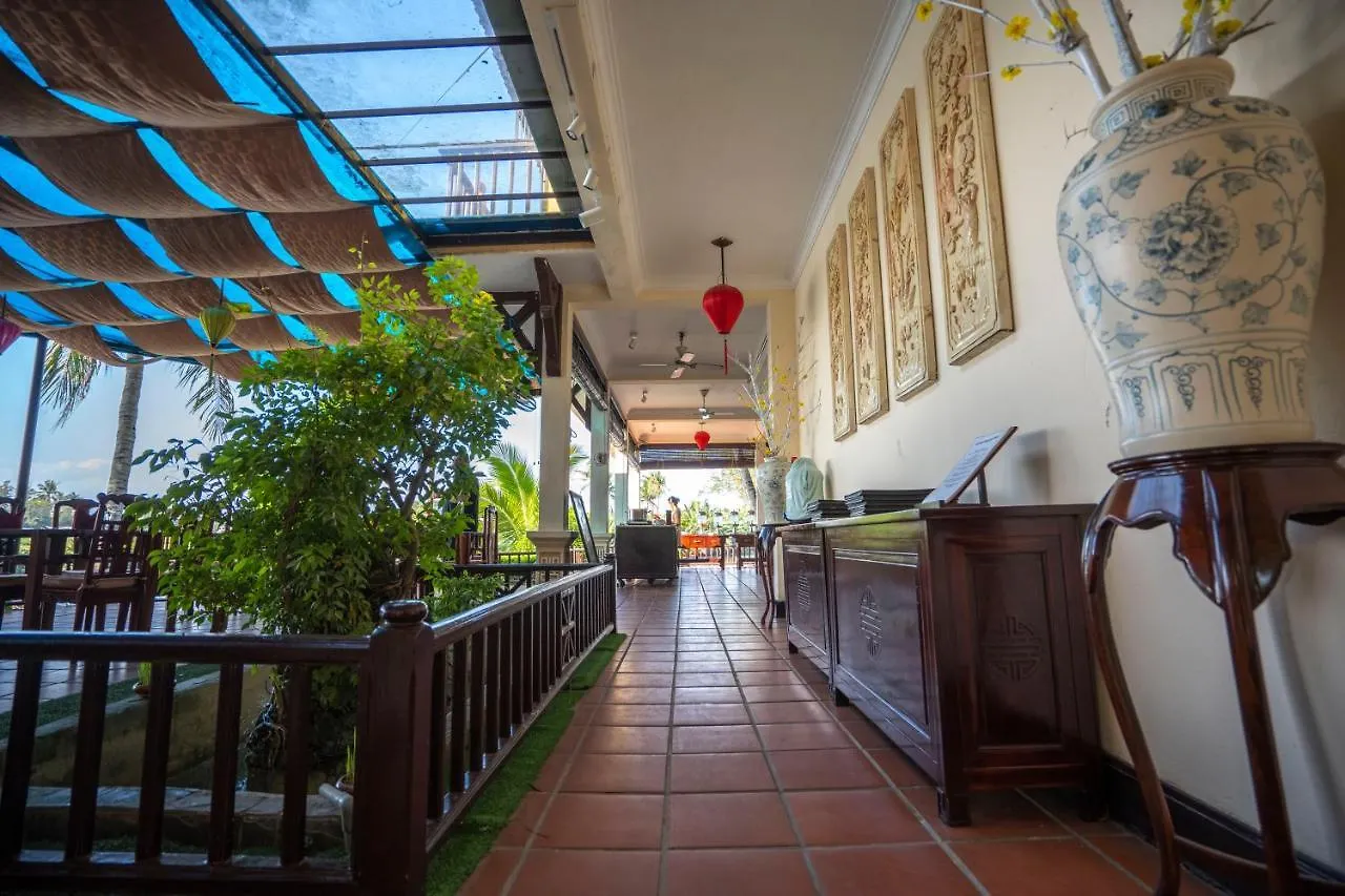 Hoi An Riverside Resort & Spa